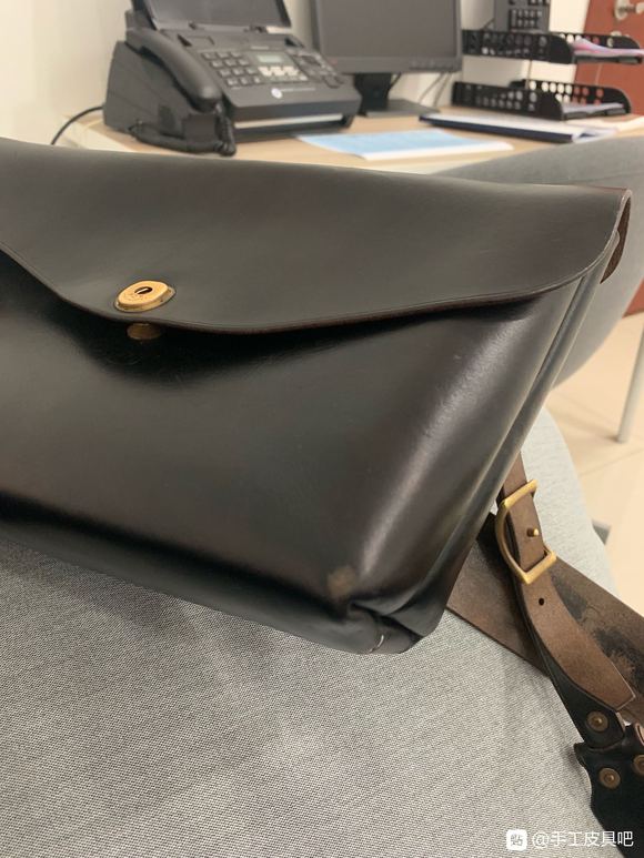 各位大佬 霍尔文cxl茶芯皮补色应该用什么牌子的补色产品好-1.jpg