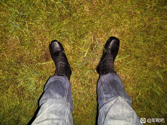 想请教大家丛林靴日常穿搭-1.jpg