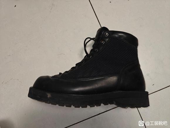求大佬帮忙看下这双鞋是不是danner,是的话是哪个型号-2.jpg