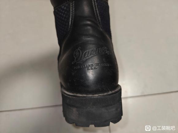 求大佬帮忙看下这双鞋是不是danner,是的话是哪个型号-3.jpg