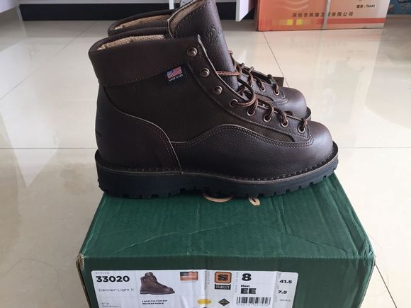 借贵地出一双刚到的danner33020 出了买redwing 内附10061合照-3.jpg