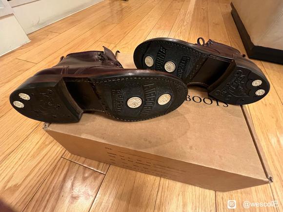 出第二双全新带原盒Julianboots Bowery靴子。-8.jpg