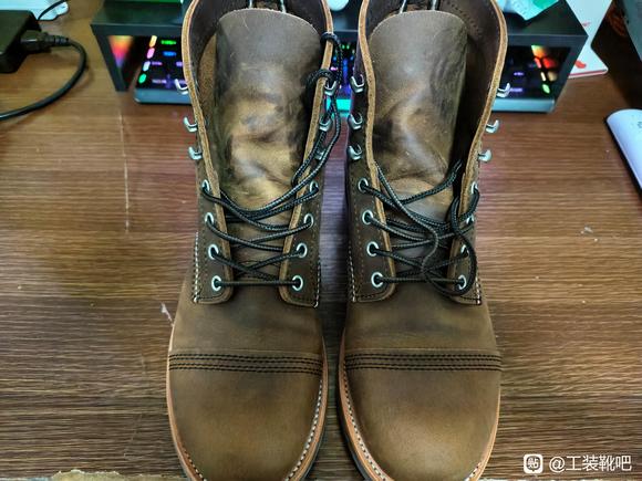 第一次穿工装靴，帮忙看看皮料怎么样-1.jpg